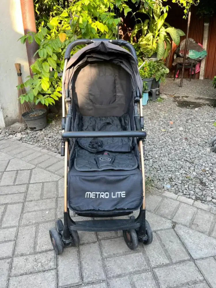 Stroller pliko preloved