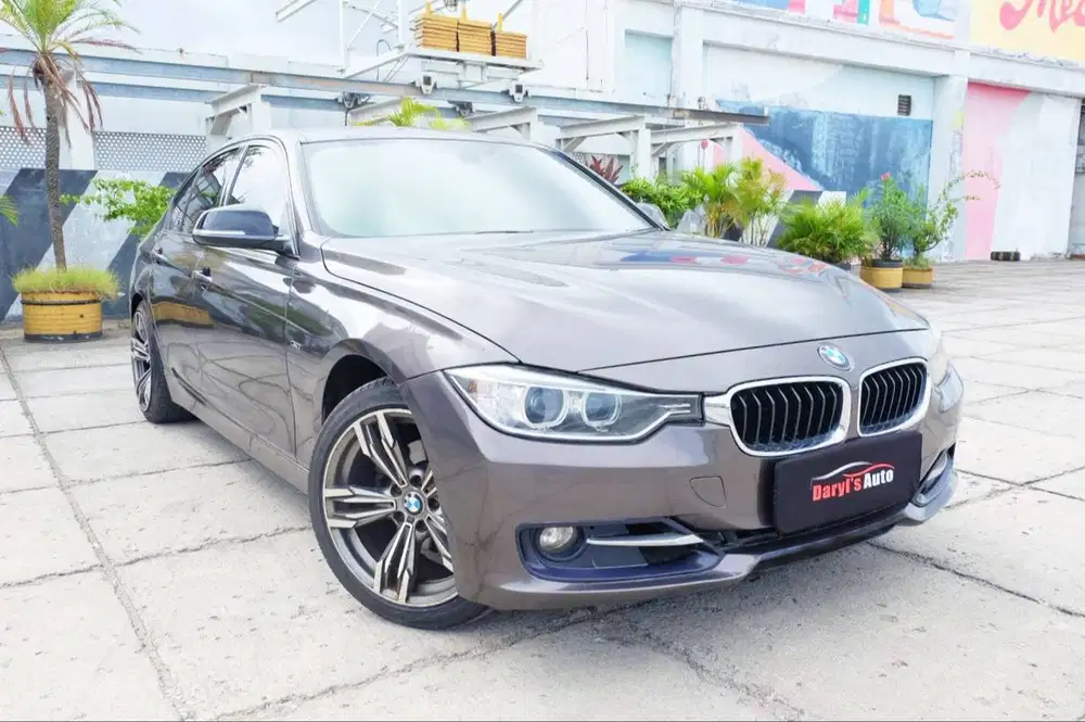 BMW 320i Sport F30 2013 Murah !