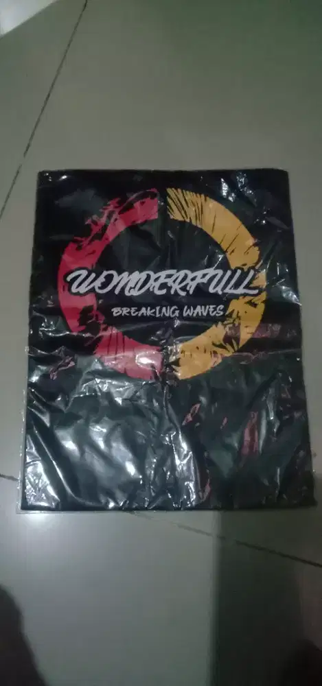 Kaos pria lengan pendek