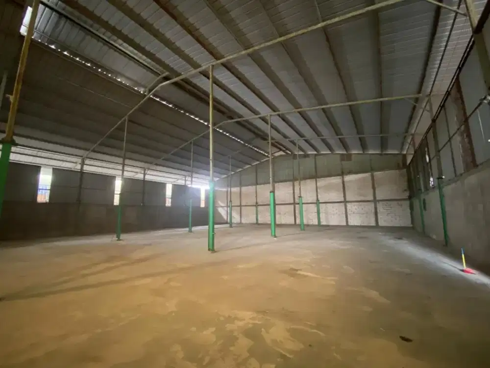 DISEWAKAN CEPAT GUDANG 720M2 AKSES KONTAINER 40FT DI GUNUNG PUTRI