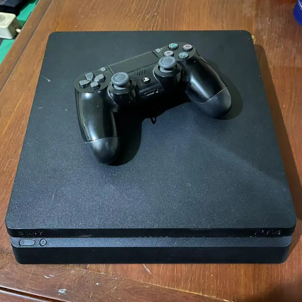 Playstation 4 Slim 500 GB