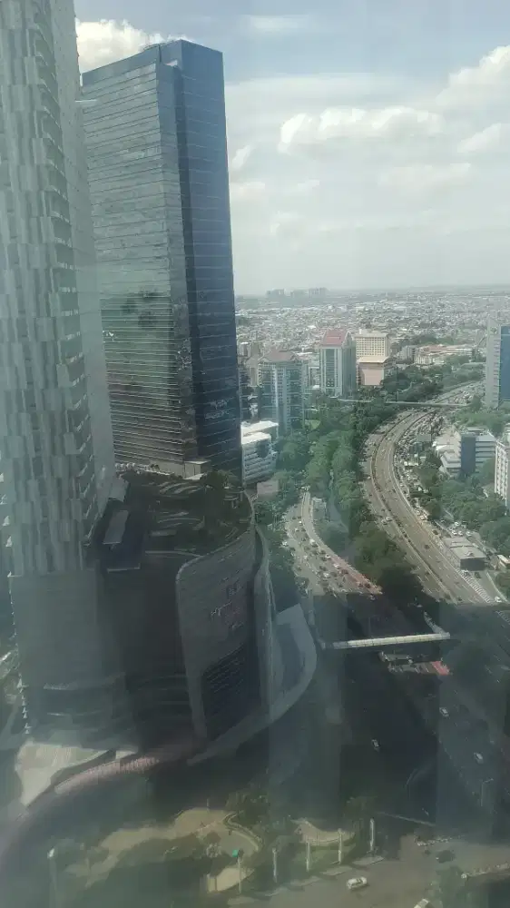 Di butuhkan pengasuh bayi 2 tahun dan besih2 rumah