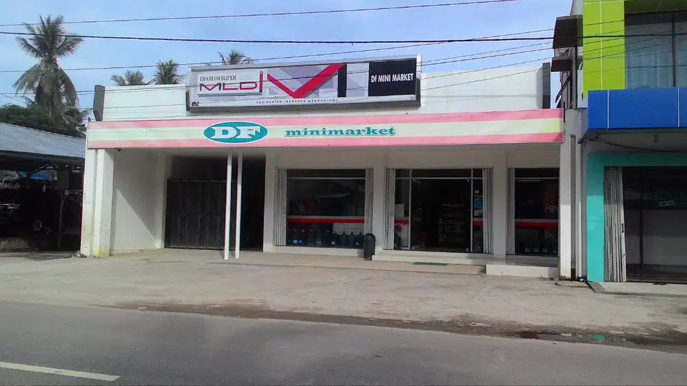 Disewakan/Jual  Ruang Usaha  pinggir jalan besar.