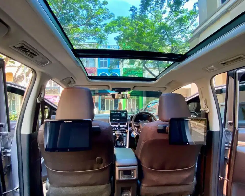 Toyota Innova Zenix HV Hybrid Modelista 2024 AT Low 20rb 2023 Free BBN