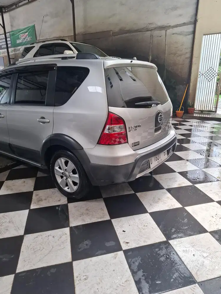 Nissan Grand livina 2013 Bensin