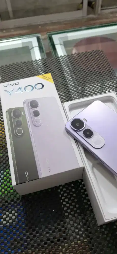 Vivo y400 ram 8/128 pemakaian sebulan
