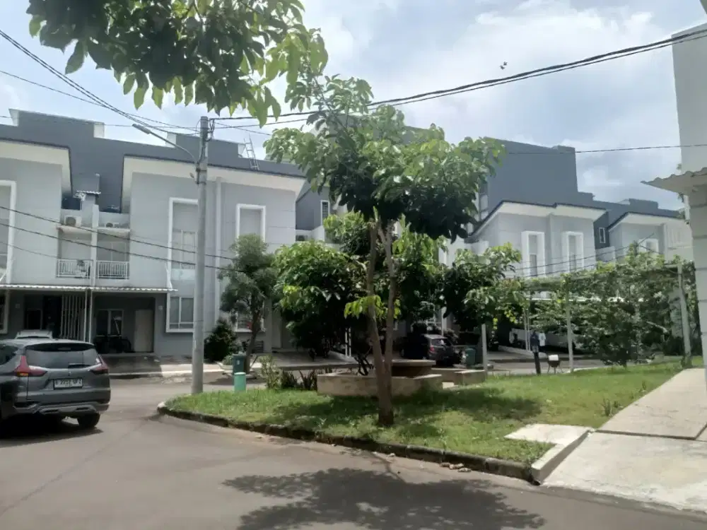 Disewakan rumah di prima harapan regency  ( cluster Golden)