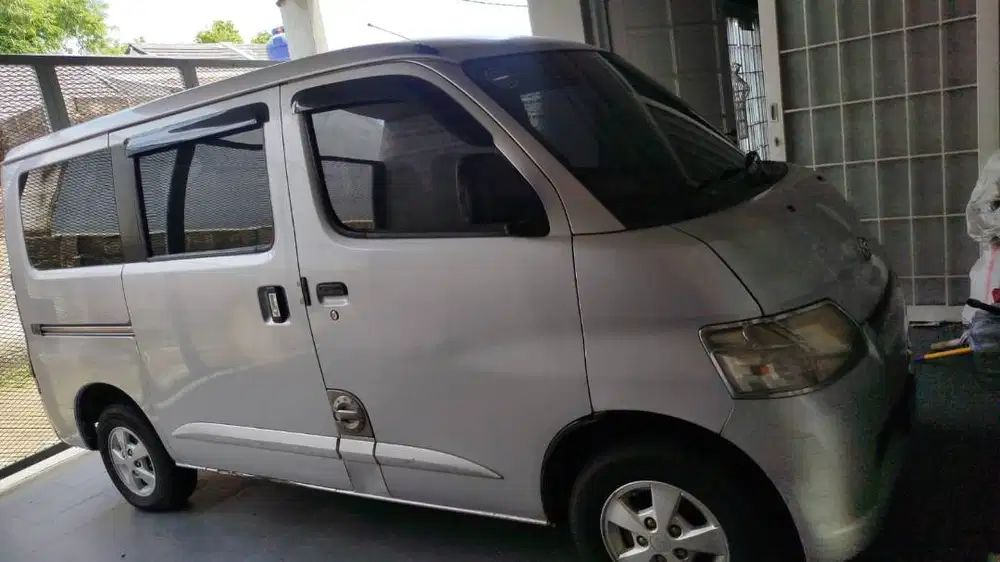 DIJUAL – Daihatsu Gran Max Minibus 1.3 AC (2011)  Depok, Jawa Barat