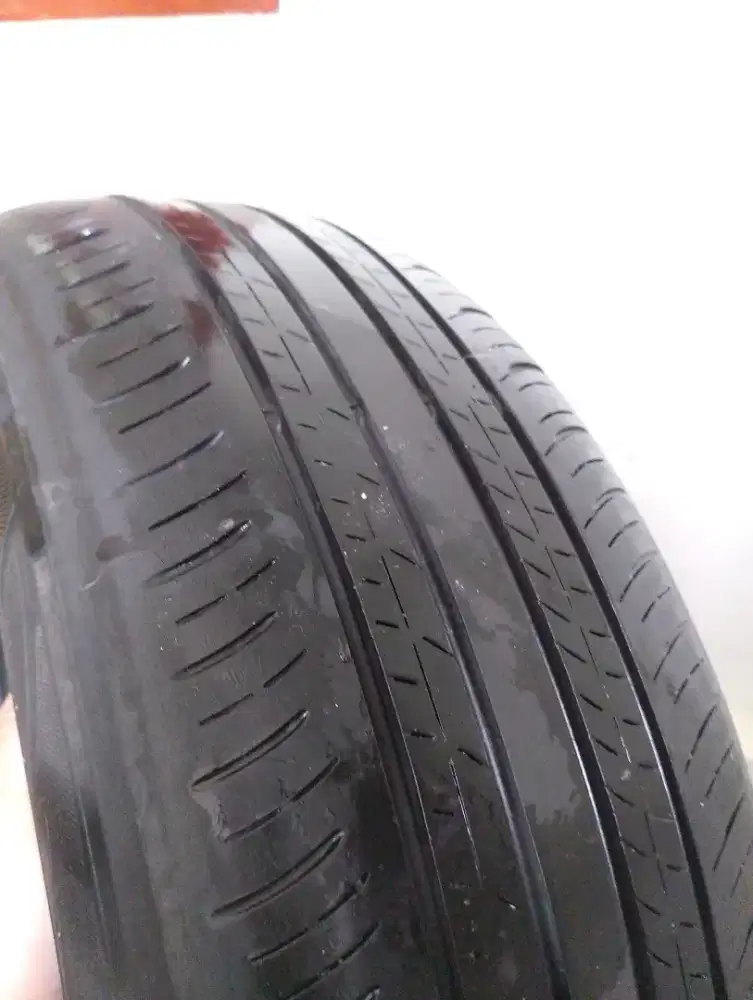 Ban bekas dunlop 215/60 R17