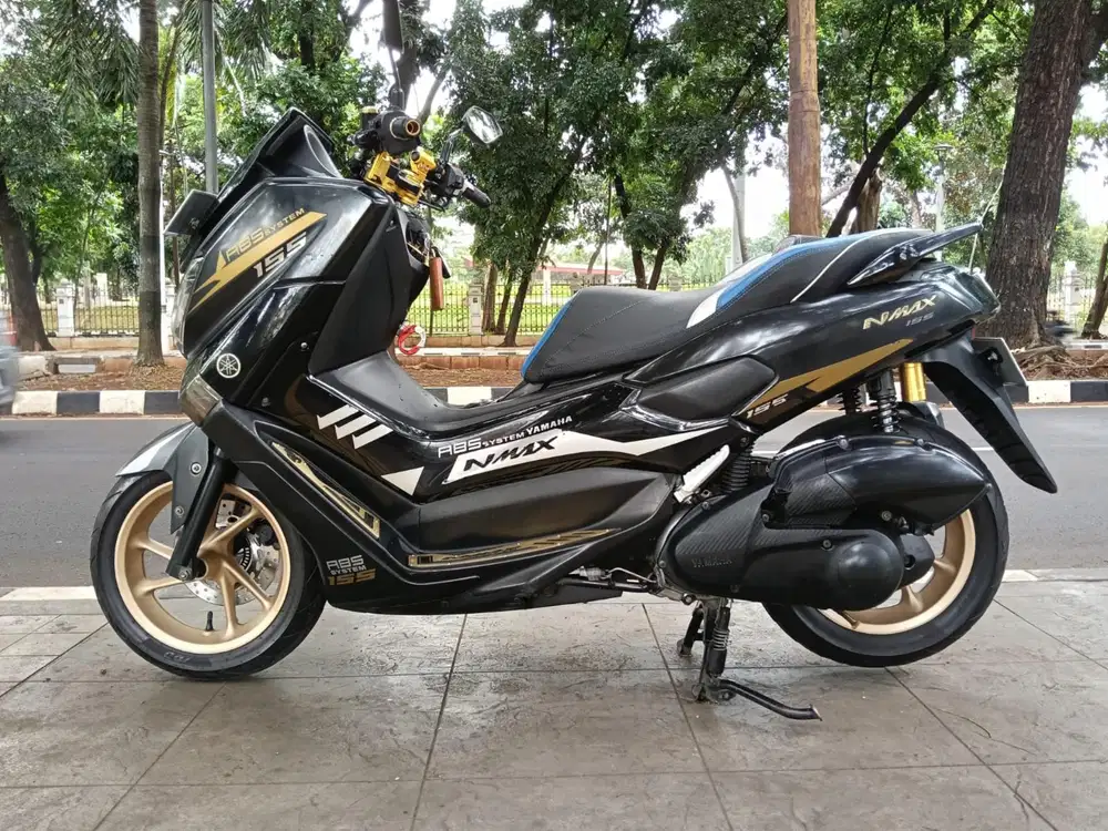 DIJUAL CASH YAMAHA N MAX OLD 155 THN 2018 PAJAK IDUP SIAP PAKAI