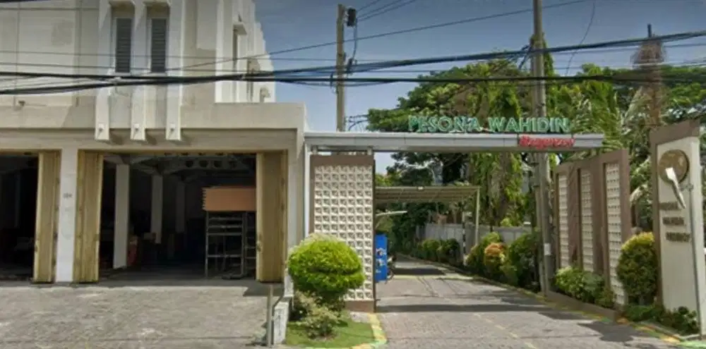 bismillah... dijual cepat tanpa perantara rumah di tengah kota Gresik