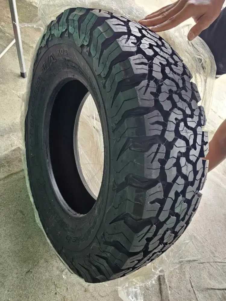 Ban BFG 215/75 R15 baru