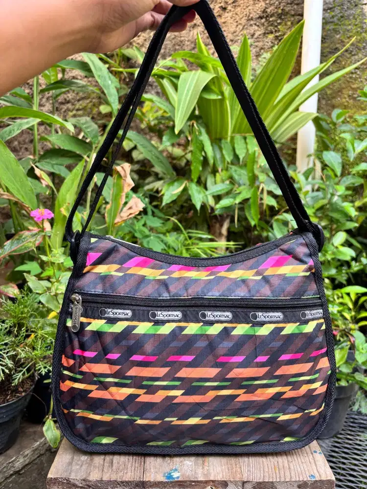 LeSportsac SlingBag | LeSportsac Made in Costa rica | Tas Selempang