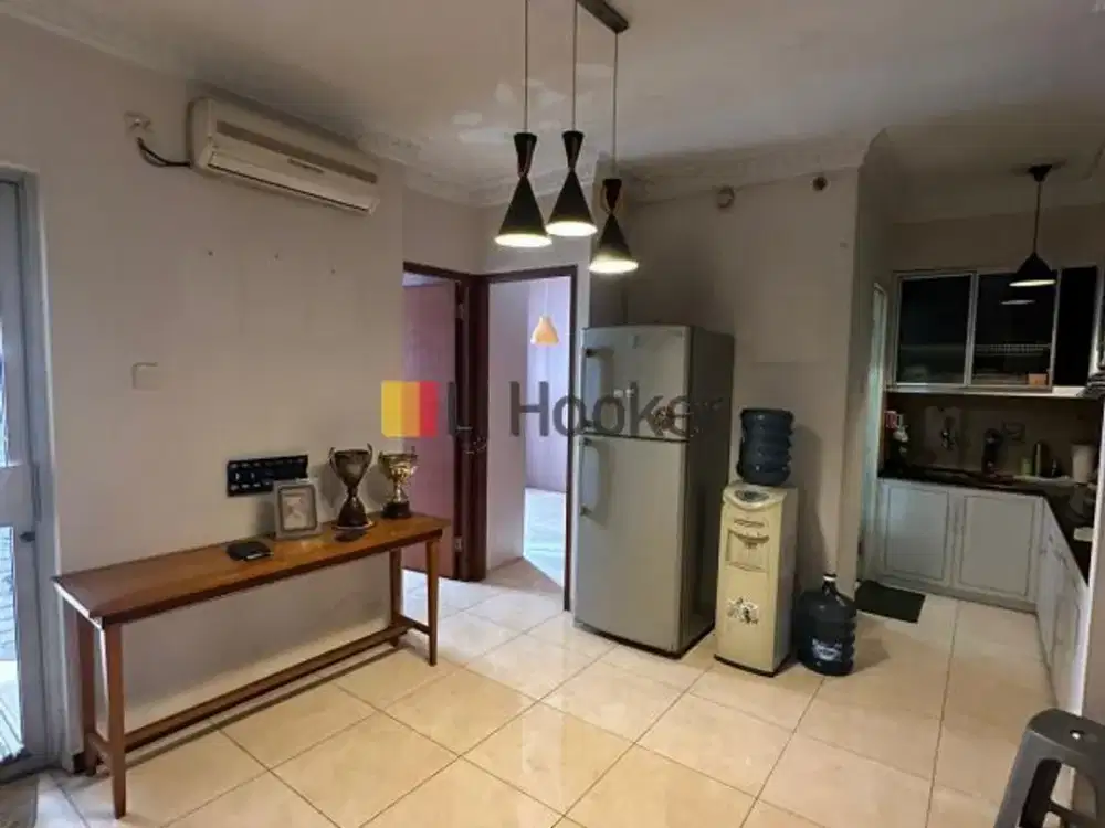 Apartemen View Swimming Pool Gading Mediterania Residence