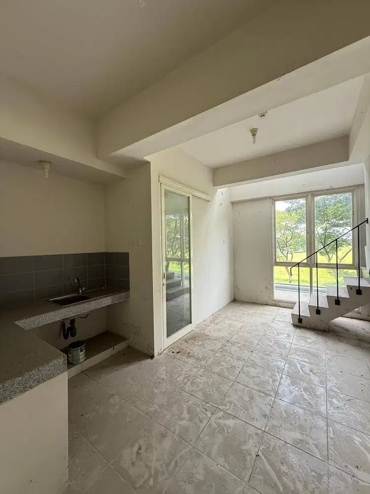 DIJUAL APARTEMEN ROYAL CITYLOFT LAKARSANTRI LANTAI 1 - KOSONGAN