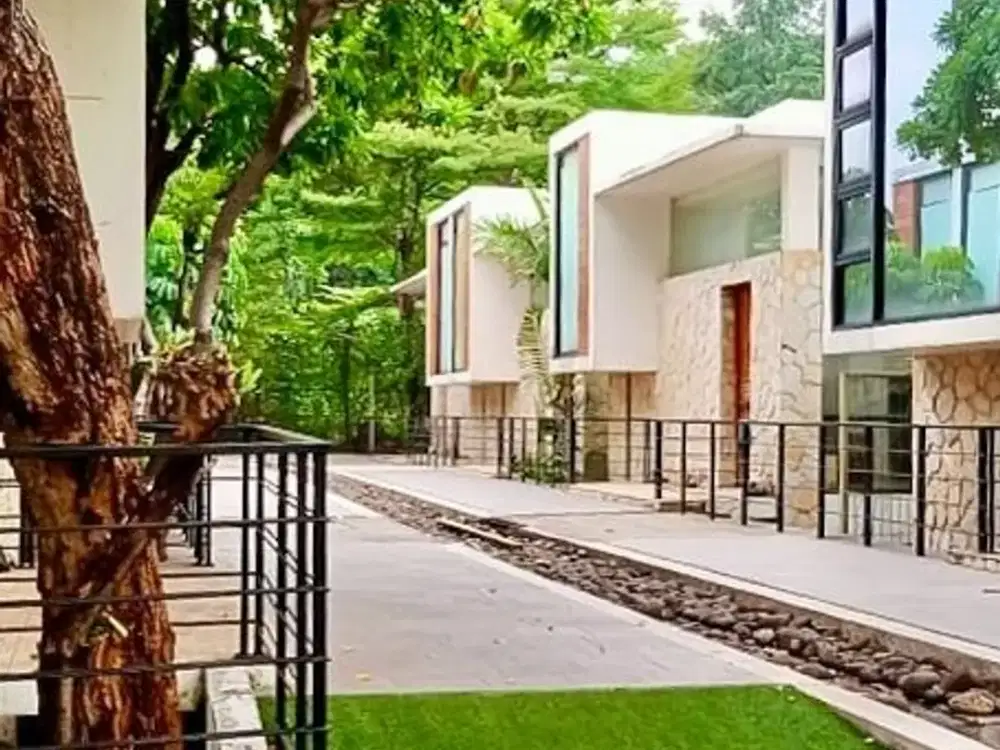 Dijual Townhouse Eksklusif  8 Rumah Di Kemang Di Bawah NJOP