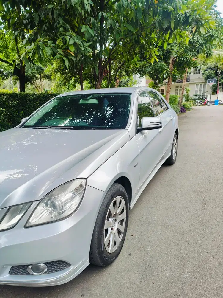 Mercedes-Benz E200 2010 Bensin