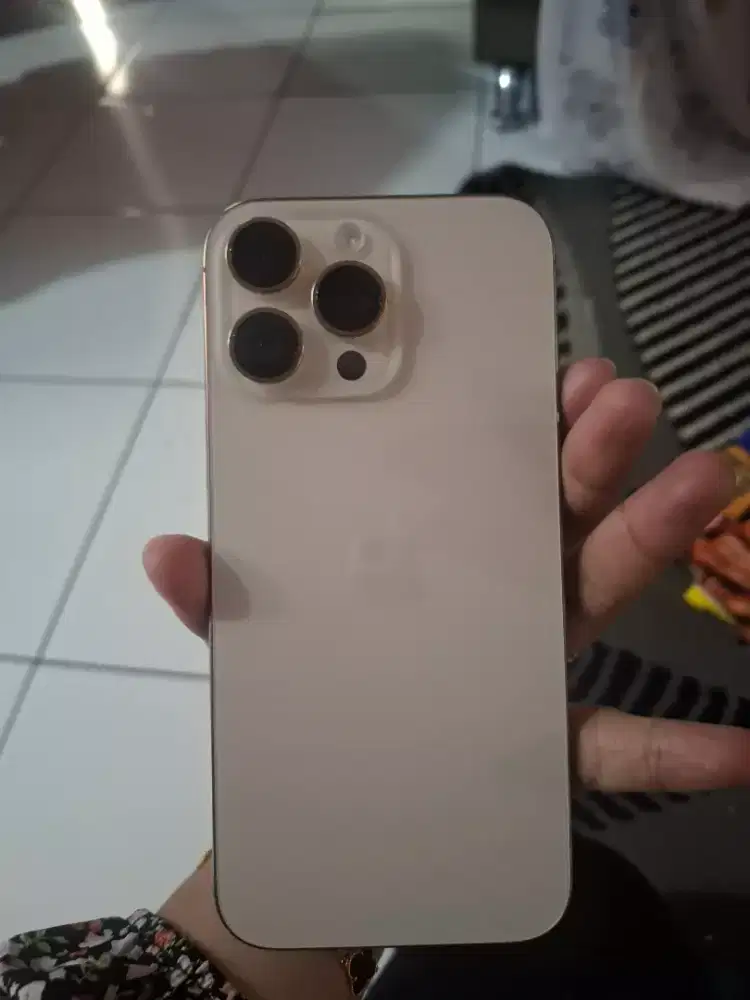 Iphone 16 pro 256 ibox likenew