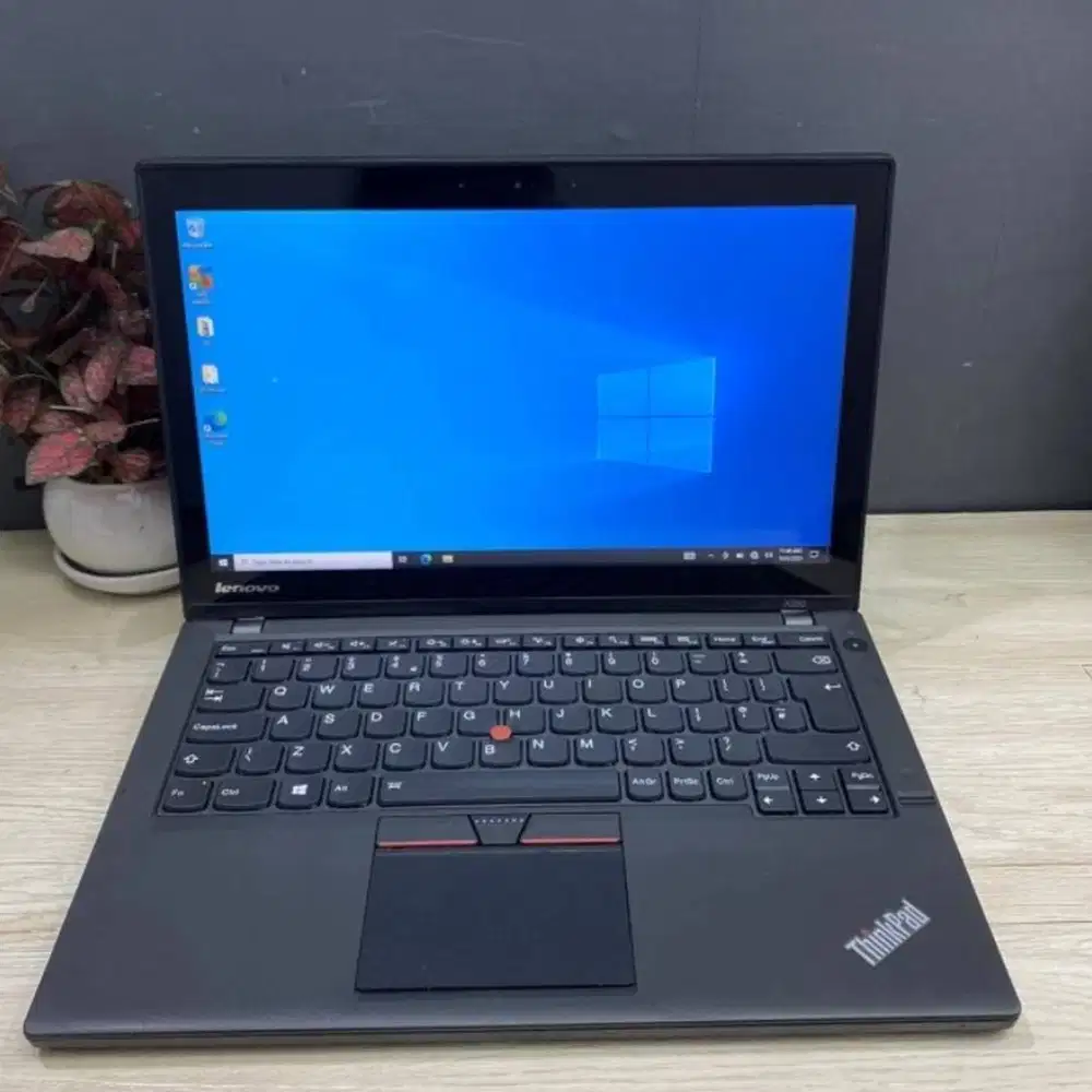DIJUAL LAPTOP LENOVO THINKPAD X250 INTEL CORE i5 GEN 4 DL-ETM