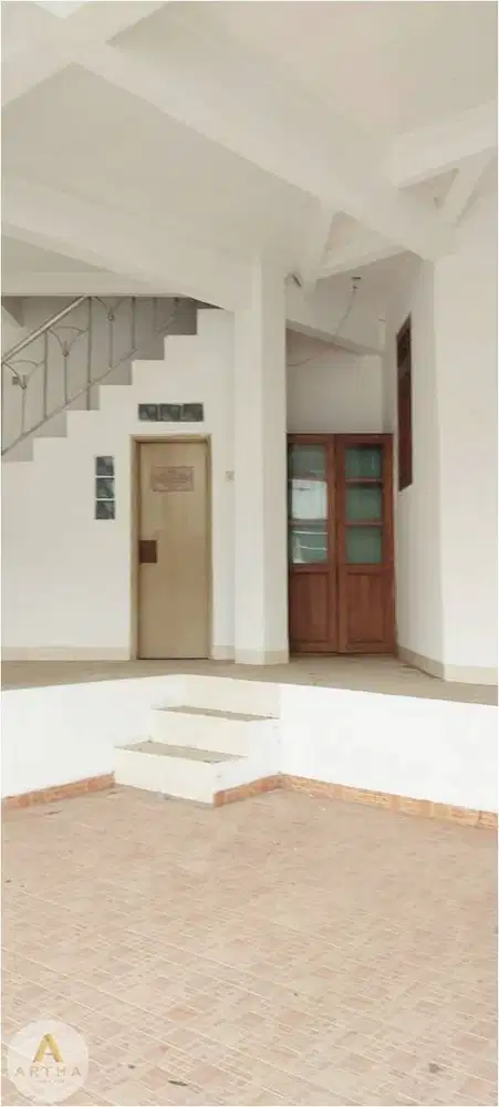 Rumah Luas 2 Lantai Siap Huni di Pasir Impun Bandung Timur