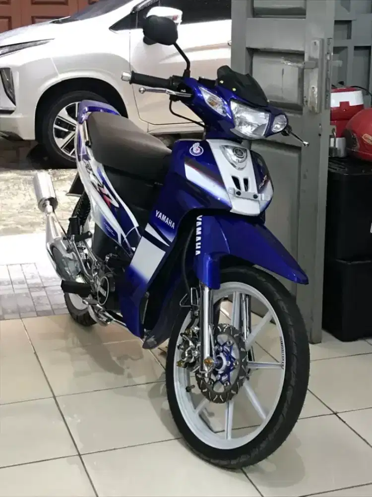 Motor bebek Yamaha F1Zr 2007