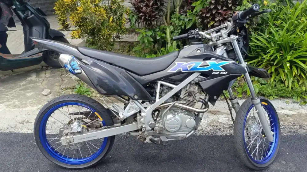KLX G 2015  ORIGINAL MASIH ADA