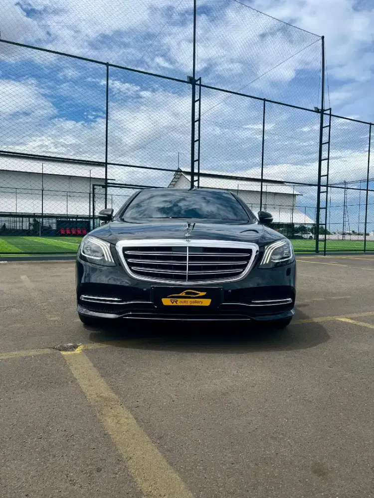 Mercedes Benz S450L

Nik 2018