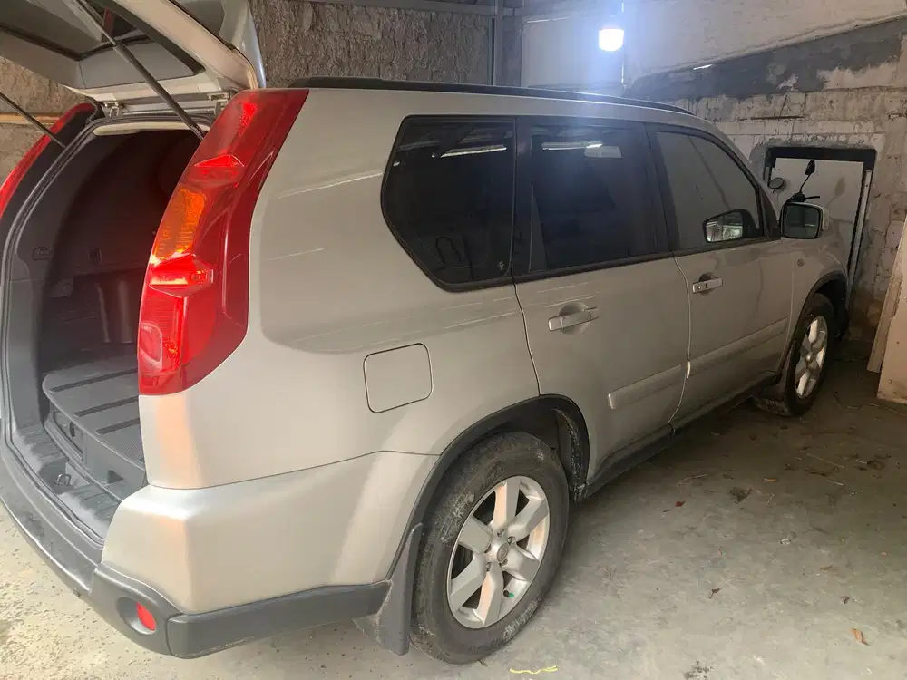 Nissan X-Trail 2010 Bensin