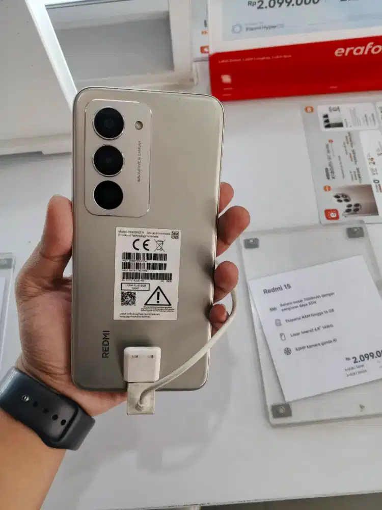 Kredit handphone Xiaomi 15