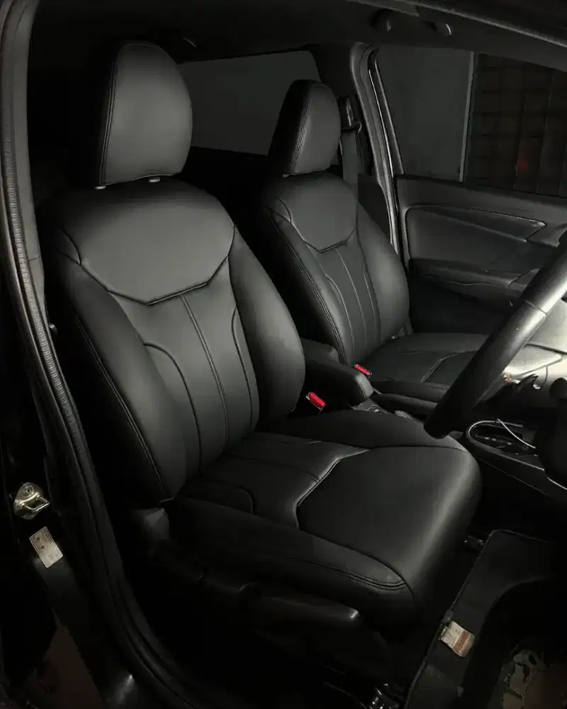 Specialist sarung jok mobil