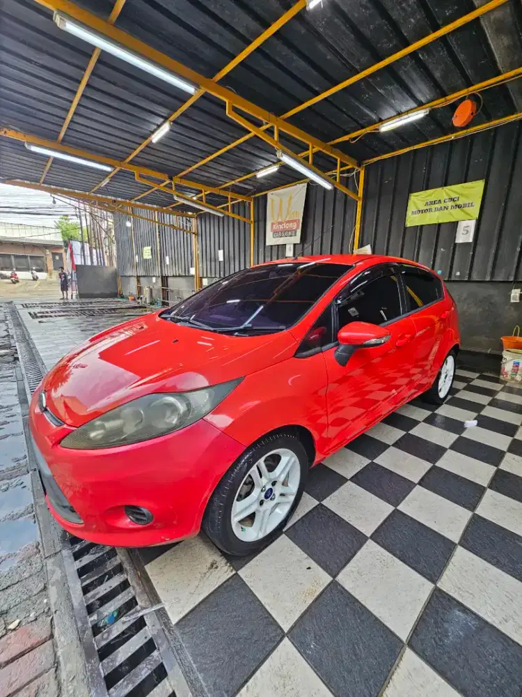 Dijual Ford Fiesta 2012 1.4 MT

KM 116.000 - Pajak Hidup