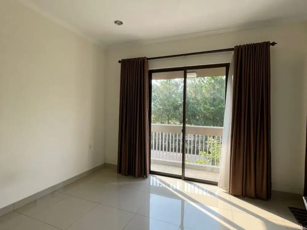 Disewa Rumah 2 Lantai Semi Furnish Siap Huni Lokasi di Summarecon Cluster Cynthia Bandung