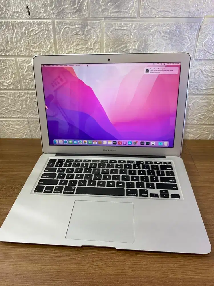 Macboock os moontery