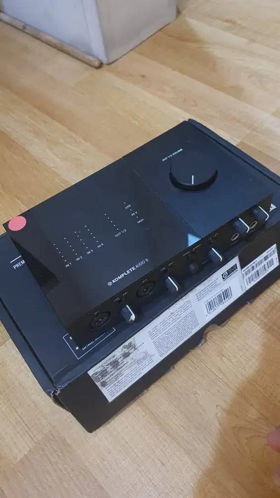 Soundcard Komplete Audio 6