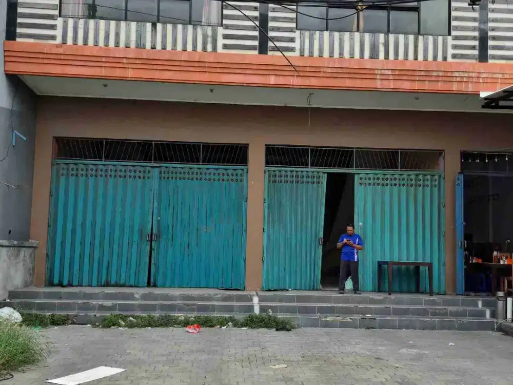 Disewakan ruko 2 lantai strategis pinggir jalan utama Denpasar Barat