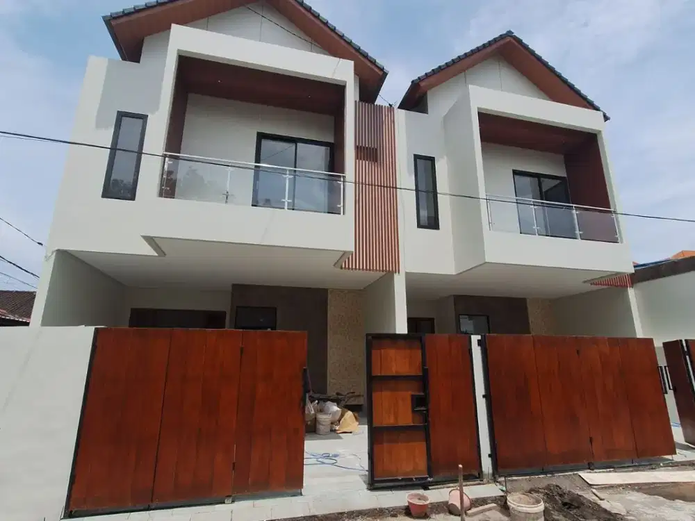 RUMAH BARU SIAP HUNI JL. SUWUNG SESETAN DENPASAR SELATAN BALI
