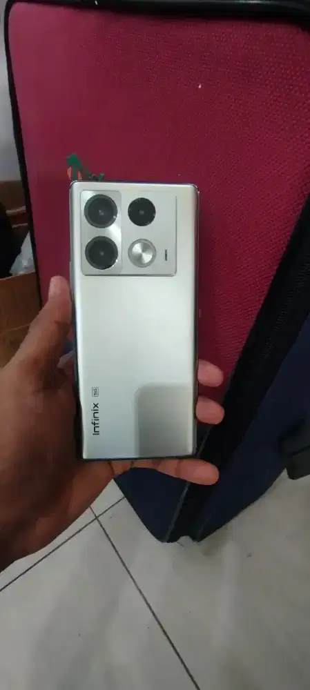 INFINIX NOTE 40 PRO'5G BMW RAM 8/256 FULL SET ORIGINAL SEMUA