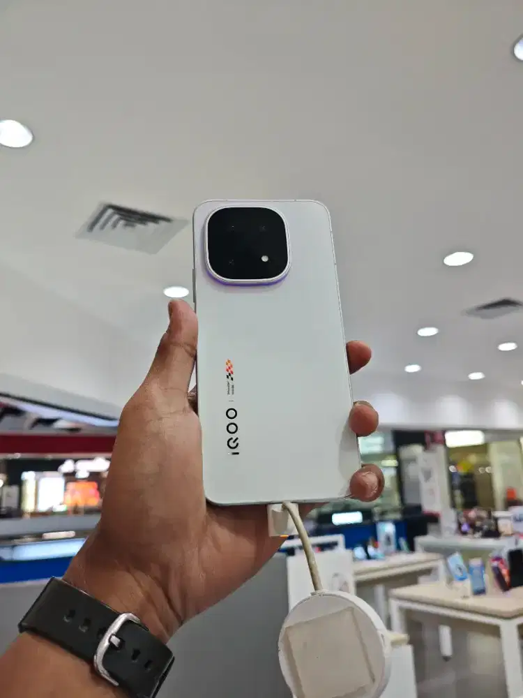 IQoo 15 reasy stock 16/512gb cicilan syarat cukup KTP tanpa DP bunga 0