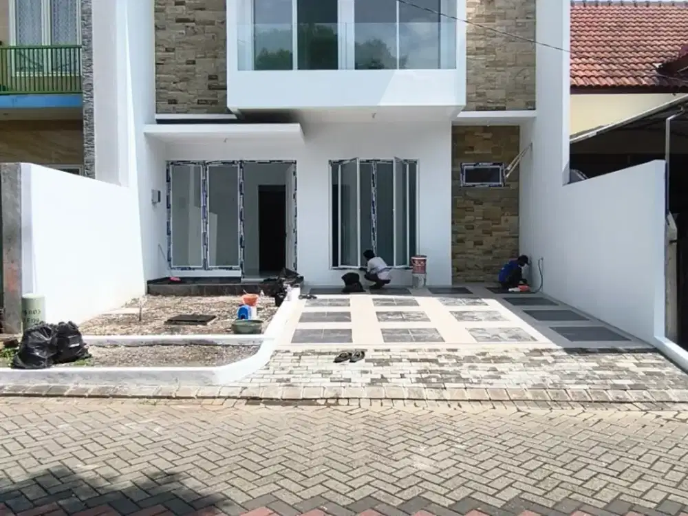 DIJUALRumah 2 Lantai Baru Gress, Modern Minimalis, Luas dan Siap HuniBUKIT PALMA, CITRALANDSBY Barat