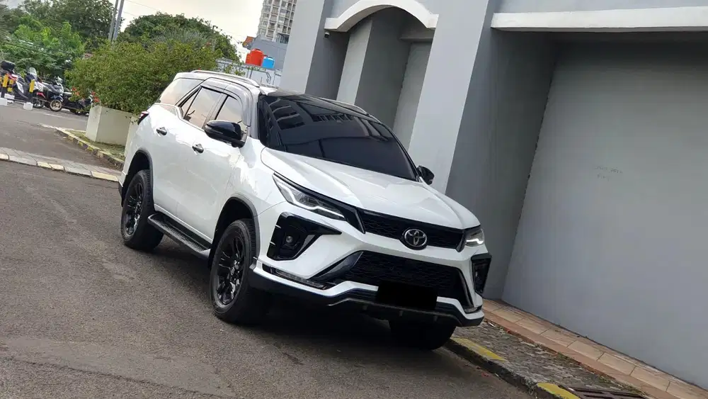 Toyota Fortuner 2.8 VRZ TSS GR Sport 4x2 2025