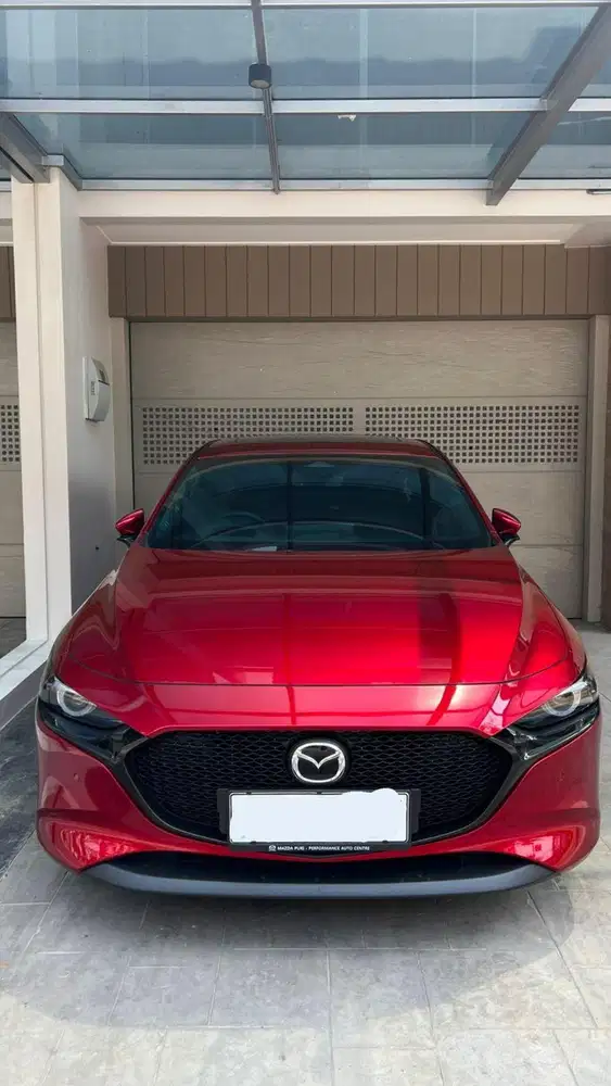 Mazda 3 Hatchback Merah 2023 odo 45K