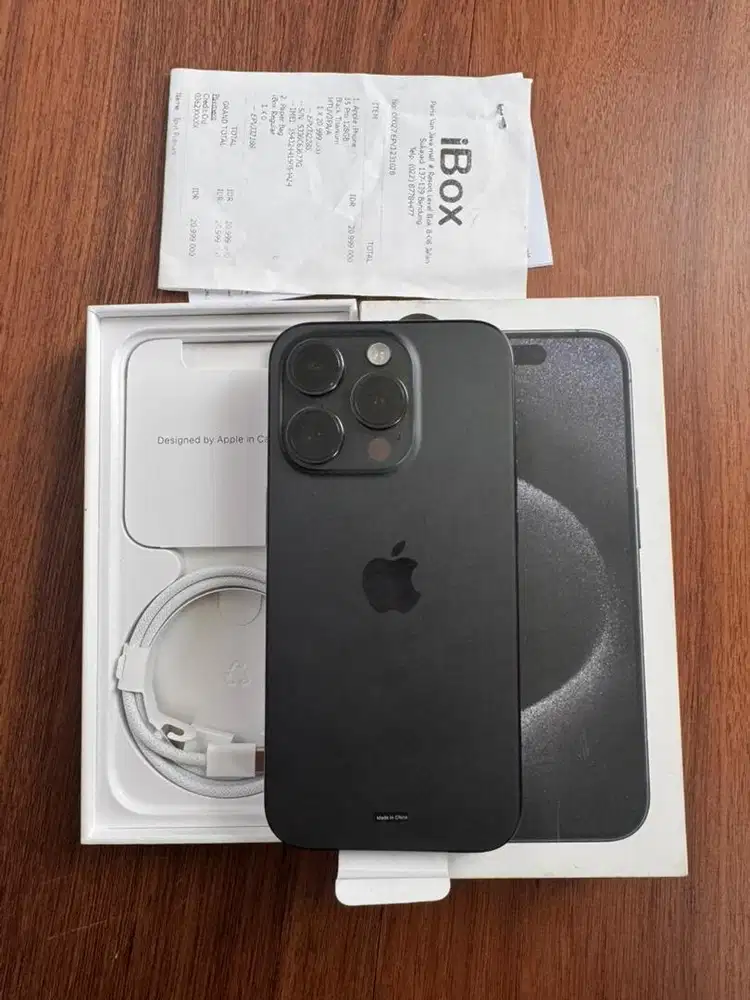 iPhone 15 Pro 128 GB Black Titanium ex iBox