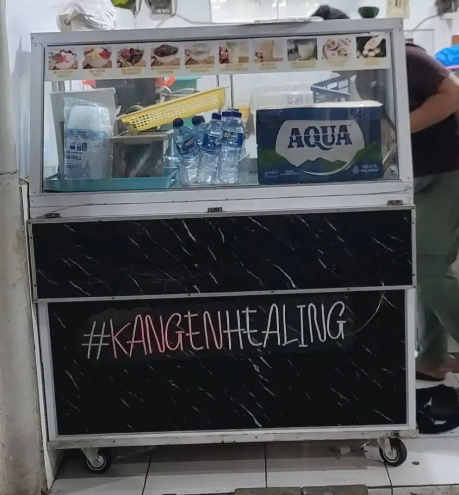 Dijual Rombong bekas aluminium satu set isi 2