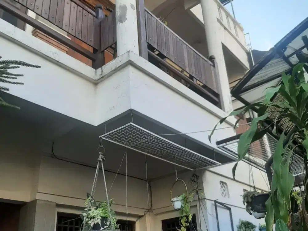 Jual Rumah Lantai 3 Lokasi Di Jalan Teuku Umar Denpasar Bali. Dekat Ke Jalan Mahendradata, Trans Studio, Seminyak, Kuta Bali.
