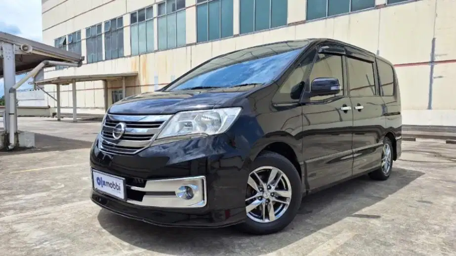 PROMO Nissan Serena 2.0 Highway Star Autech Panaromic AT 2014 SII