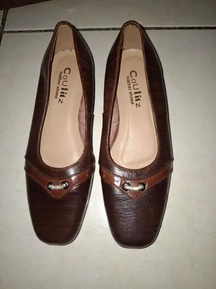 Sepatu Pantofel Wanita warna Coklat (preloved)