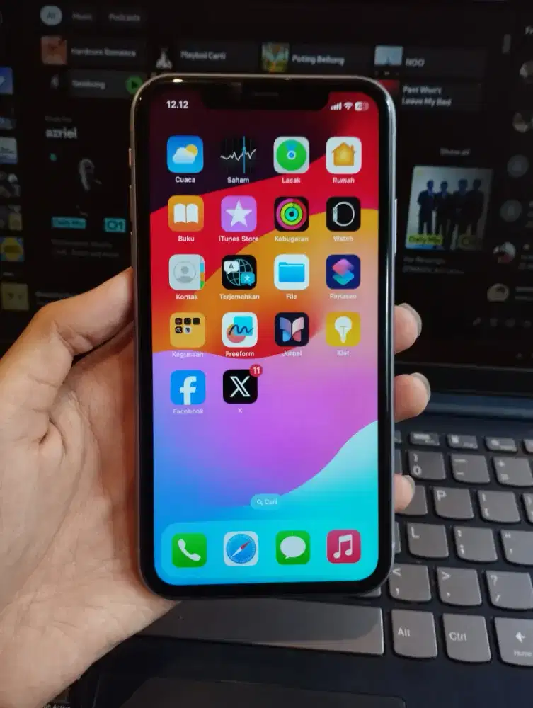 iPhone 128GB Whitelist