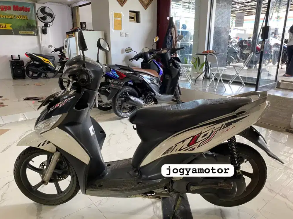 [03] YAMAHA mio j 2012