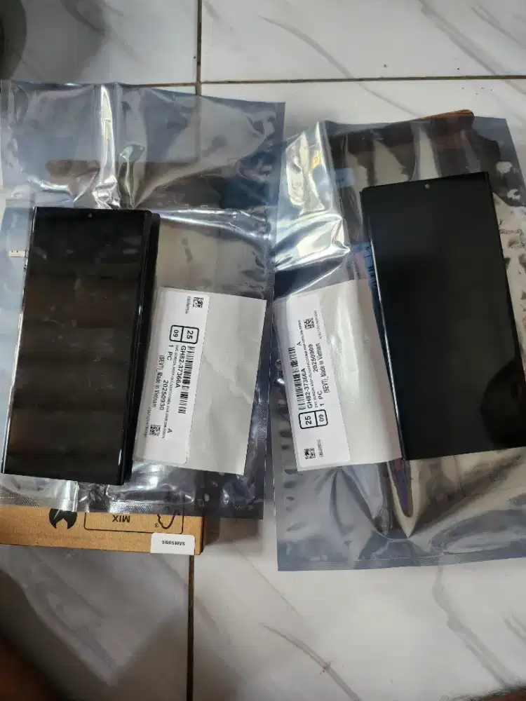 Lcd s22 ultra no frame