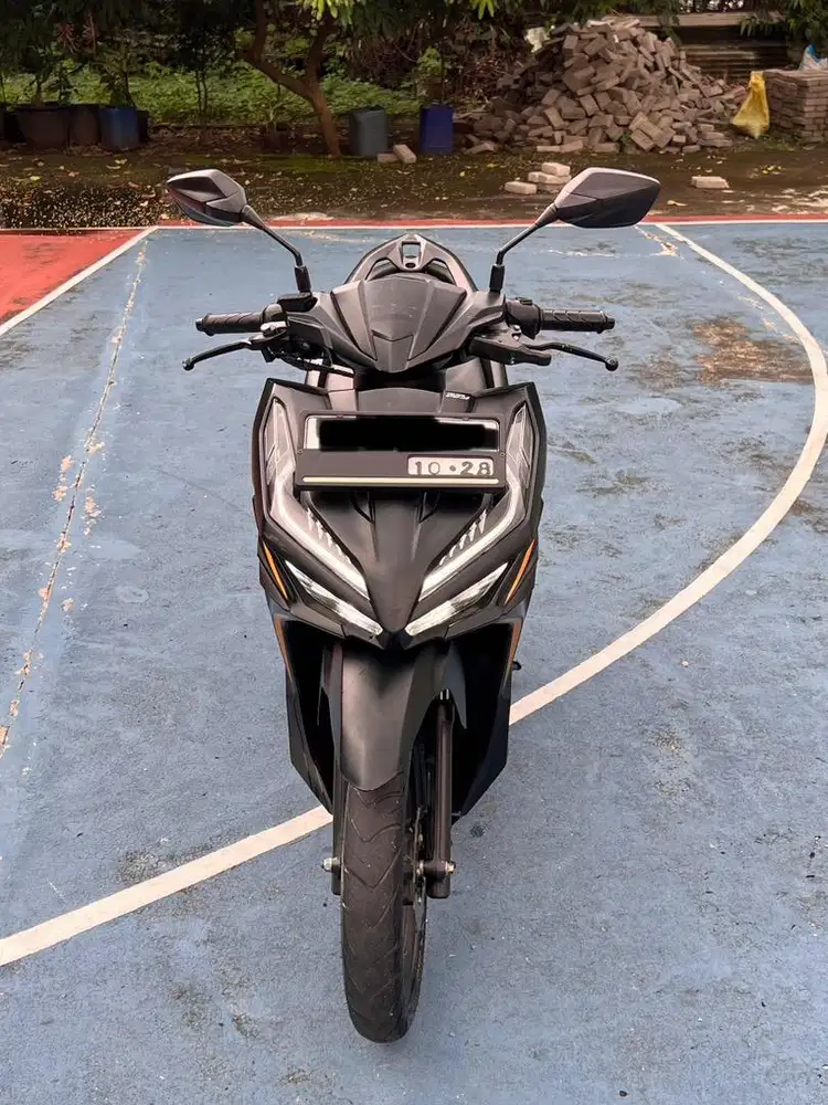 VARIO 125 2023 ISTIMEWA